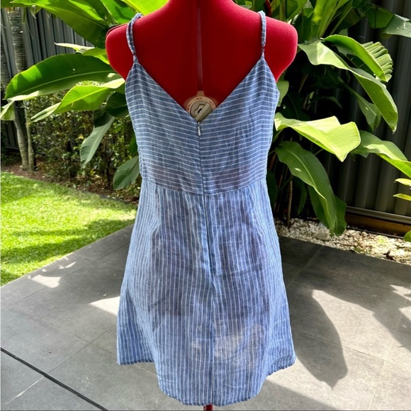 Size 12, blue and white striped linen mini dress - Picture 2 of 4